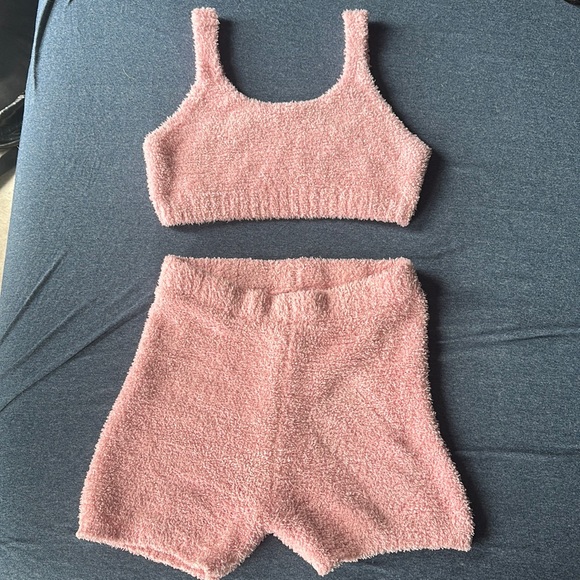 Colsie Fuzzy Matching Sleep Shorts and Tank Set - Picture 1 of 5